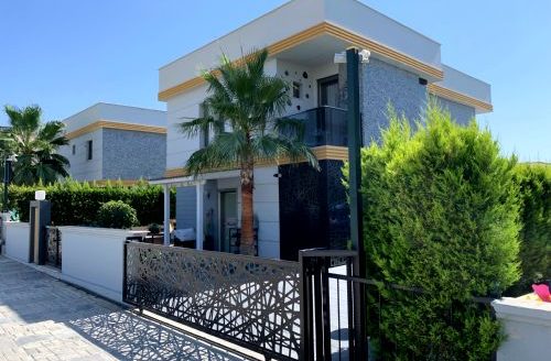 25678 -Stunning Detached Villa